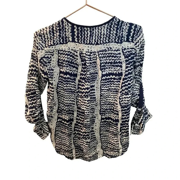 Trina Turk Blue Long Sleeve Printed Button-Down Blouse Size Small - Picture 3 of 4